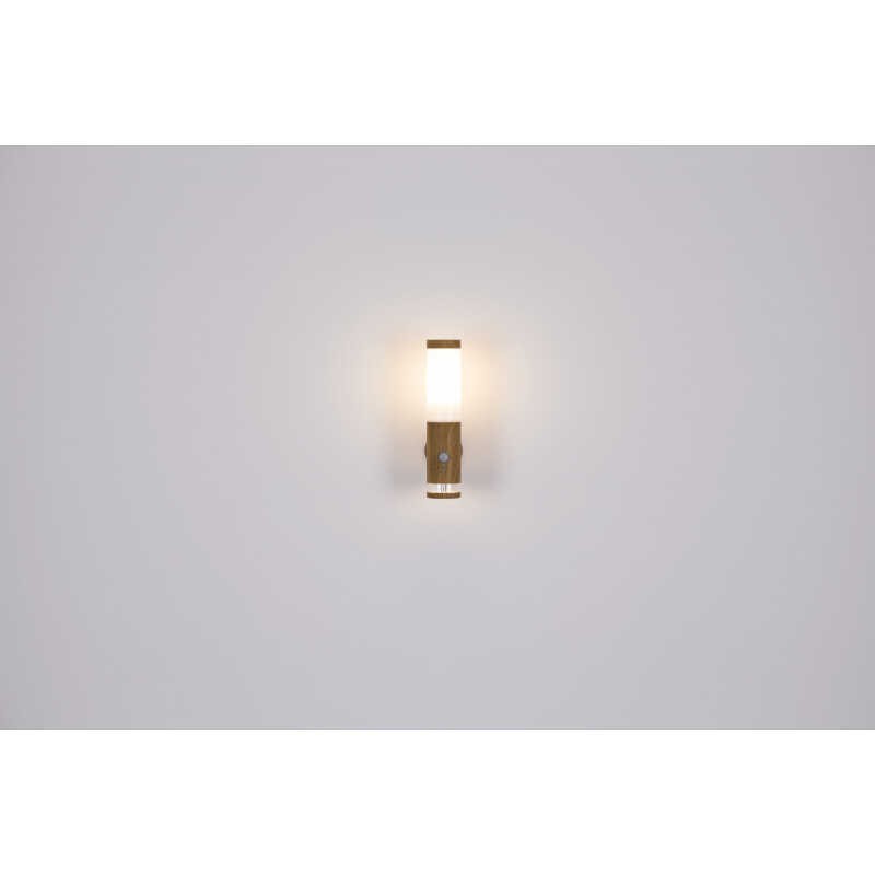 lampa ogrodowa na zewnątrz