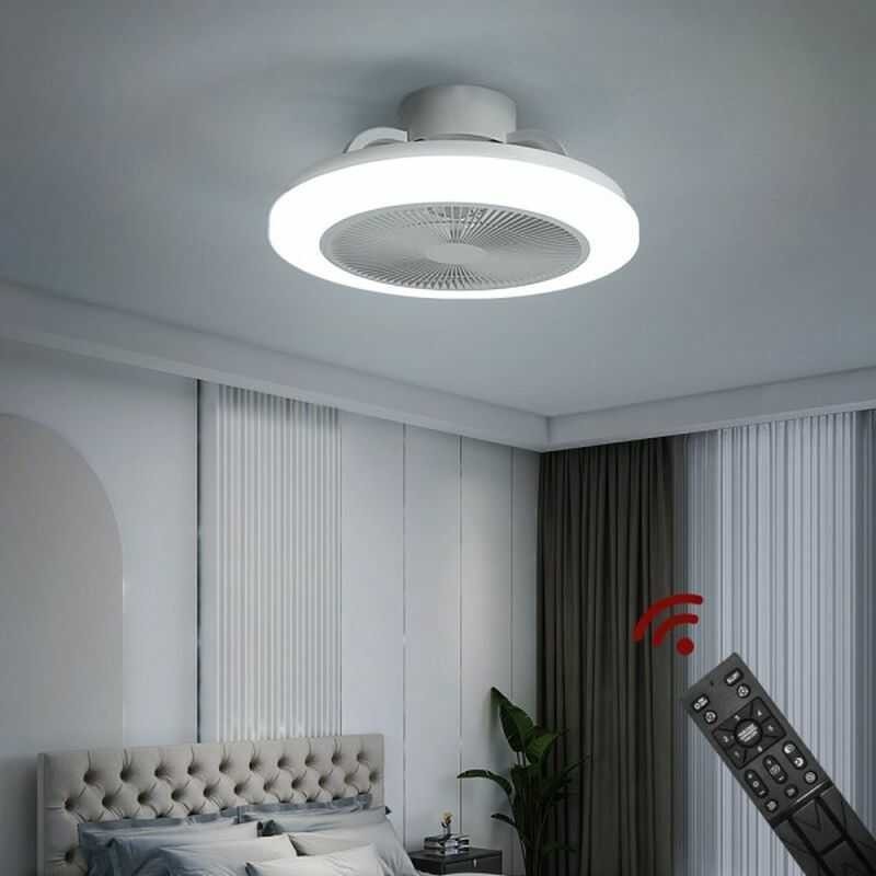 Lampa sufitowa z wentylatorem