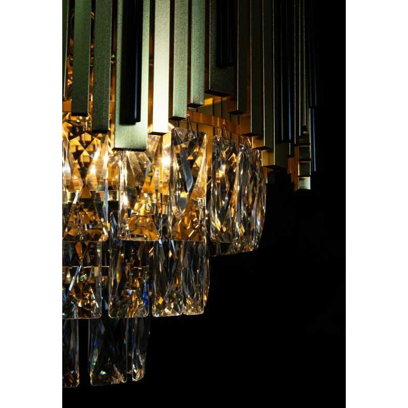 Szczegóły złotego żyrandola kryształowego do jadalni Szczegóły złotego żyrandola kryształowego do jadalni