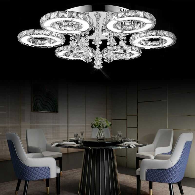 Lampa kryształowa do salonu