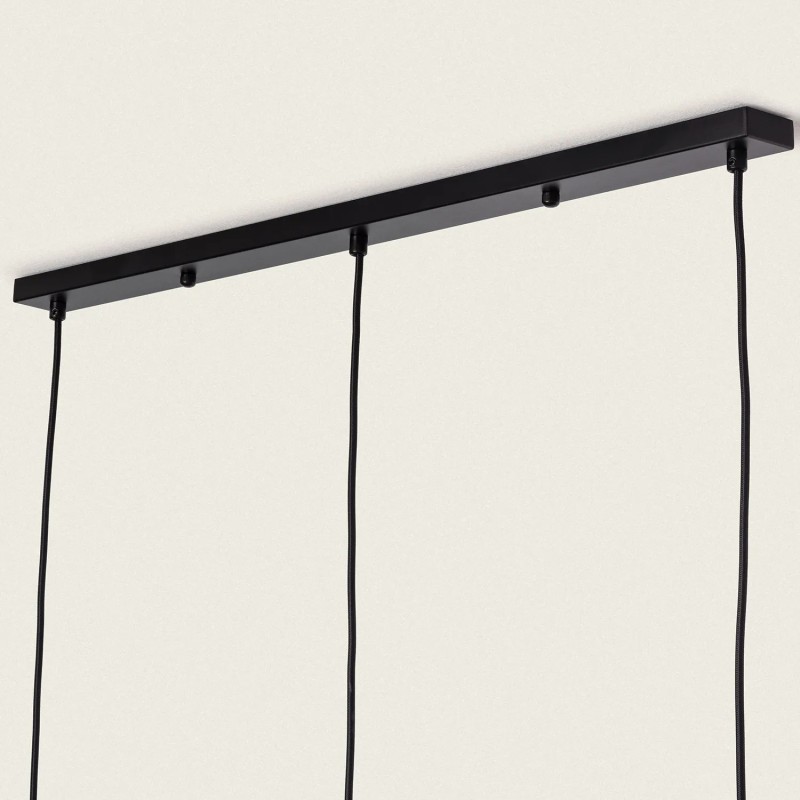 Lampa z trzema żarówkami na długiej prostokątnej listwie