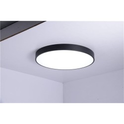 Świecący plafon LED w obudowie czarnej do korytarza