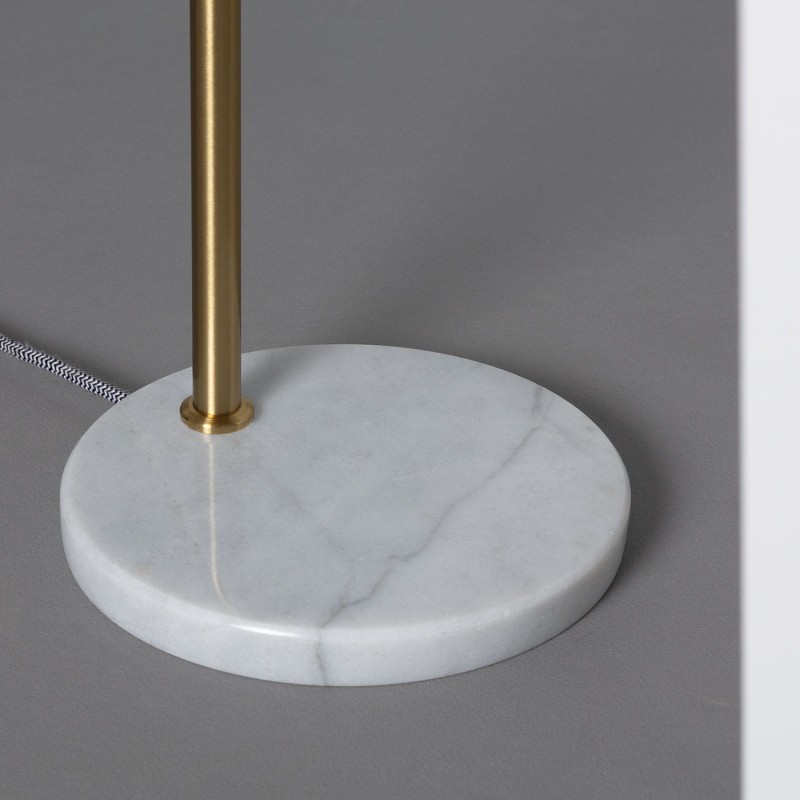 lampa podłogowa do salonu