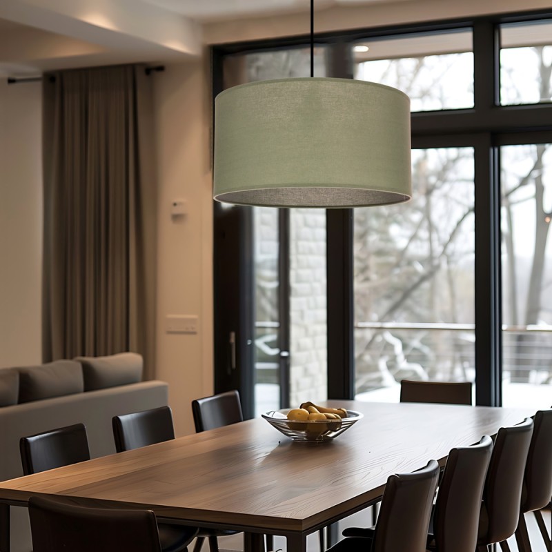 %product-name% %separator% %shop-name% zawieszona nad stołem w jadalni