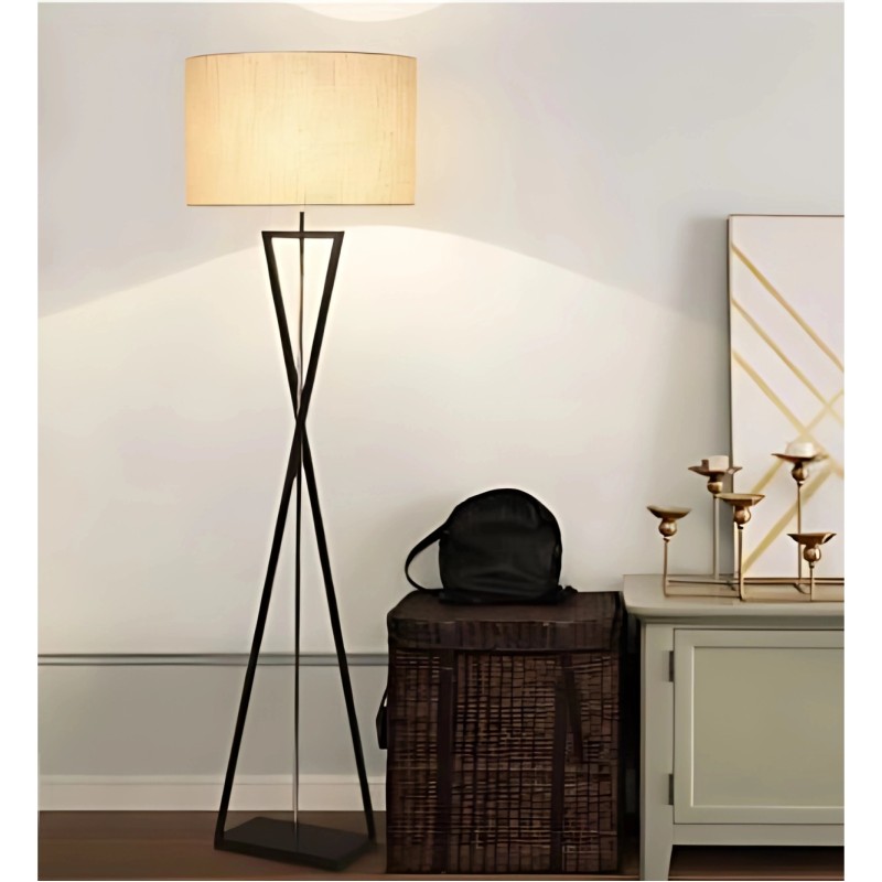 lampa podłogowa stojąca z abażurem do sypialni