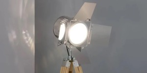 Kreowanie nastroju za pomocą oświetlenia. 3 inspiracje i pomysły do salonu